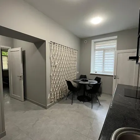 St Benedict דירה לבוב